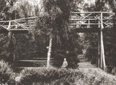 Drewniana estakada w Parku Miejskim. L. 30.