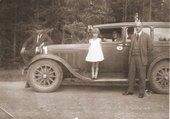 Rodzina Bonin na przejażdżce w 1929 r.
