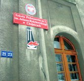 Jego osoba jest patronem szkoły, w której znajduje się izba pamięci poświęcona pamięci Rydzkowskiego.