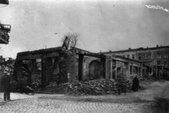 W 1945 r. zniszczeniu powyżej 75% uległy 63 domy. Poza pierzeją północną z ratuszem, reszta zabudowy wokół rynku legła w gruzach