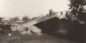 Wiadukt wysadzony przez saperów 1.09.1939 r.