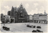 Rynek po rozbiórce kościoła.