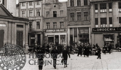 Stragany na rynku w Chojnicach. Lata trzydzieste.